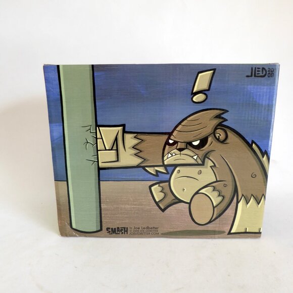 NEW 2008 9” TOY2R SMASH PINK GORILLA DESIGNER ART URBAN VINYL FIGURE - Picture 3 of 11